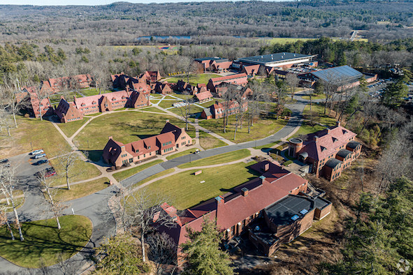 avon-old-farms-school-avon-ct-3-schoolphoto.jpg